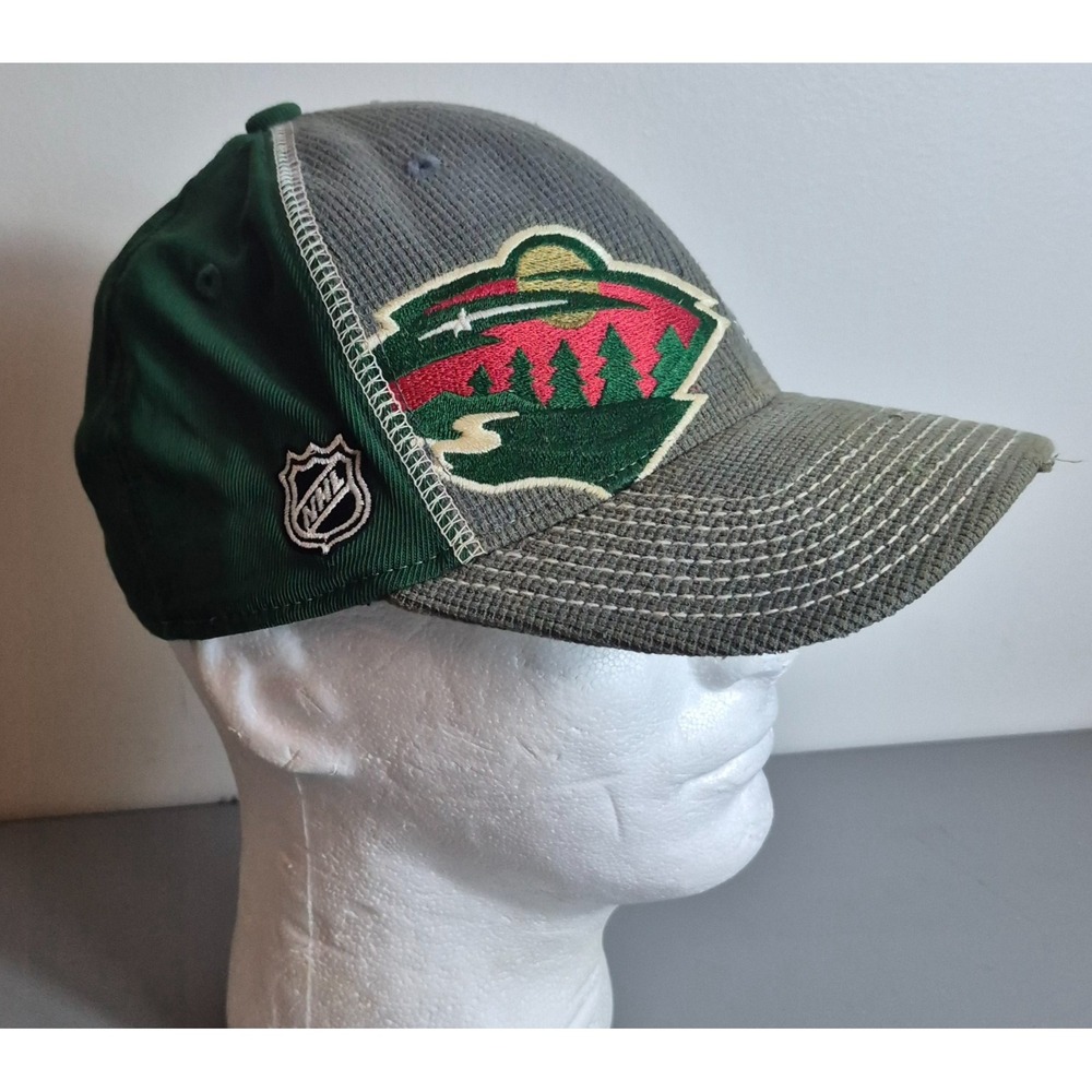 Minnesota Wild Reebok Center Ice Mens Fitted Hat L XL Multicolored